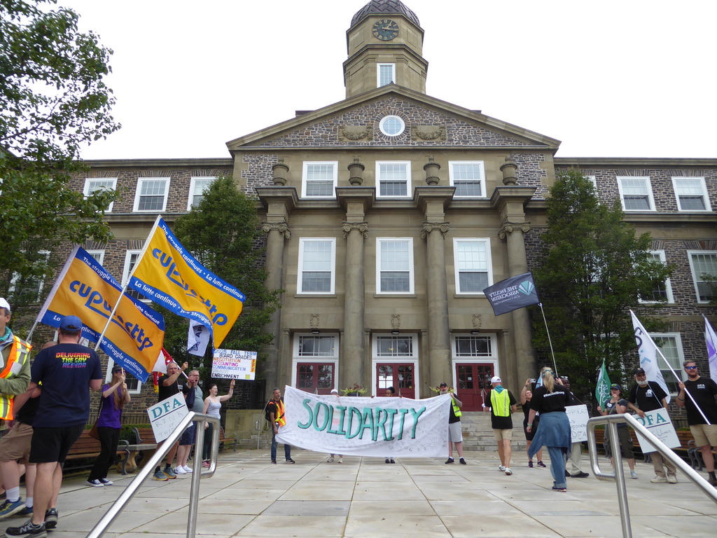 Collateral damage: King’s students confused after two week class suspension